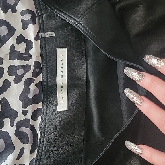 Susana Monaco black leather mini skirt size 4 - Picture 2 of 5
